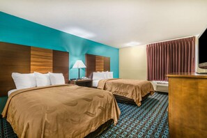 Standardzimmer, 2 Doppelbetten, Nichtraucher | Hochwertige Bettwaren, Pillowtop-Betten, Schreibtisch