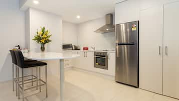 Fridge, coffee/tea maker, electric kettle
