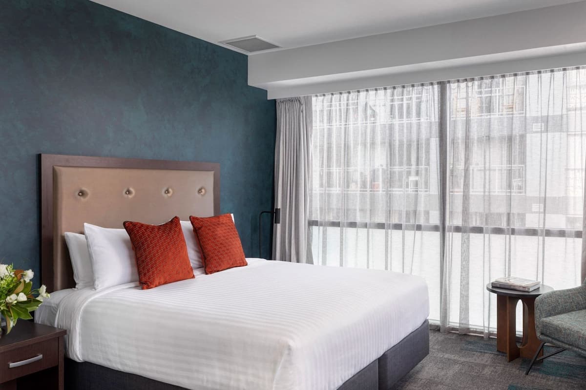 Premium bedding, minibar, in-room safe, desk