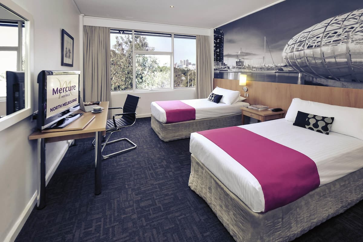 Standard Room, 2 Twin Beds | 1 bedroom, premium bedding, pillowtop beds, minibar