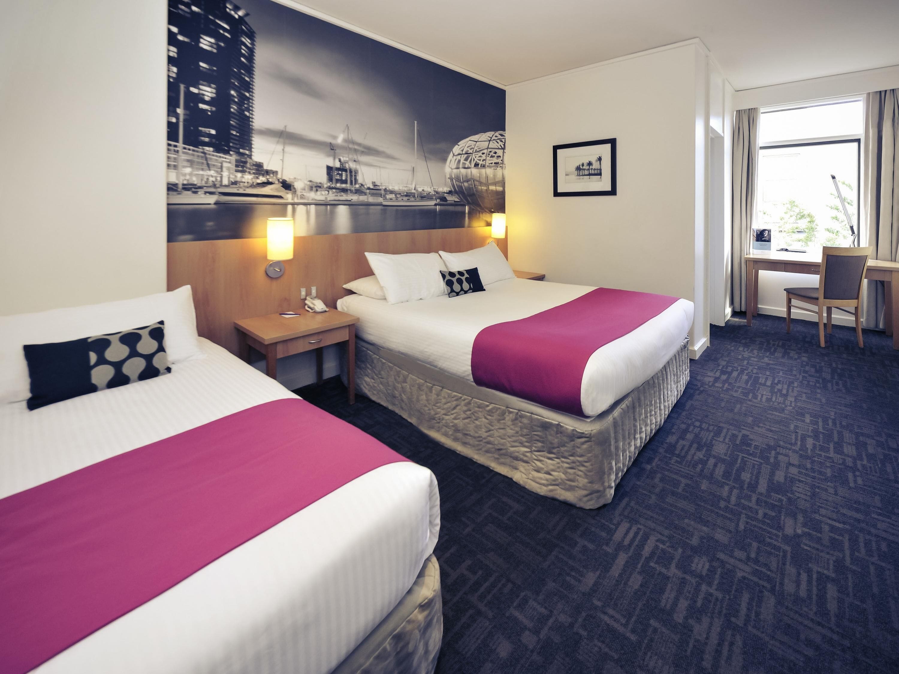 Standardzimmer, Mehrere Betten | 1 Schlafzimmer, hochwertige Bettwaren, Pillowtop-Betten, Minibar