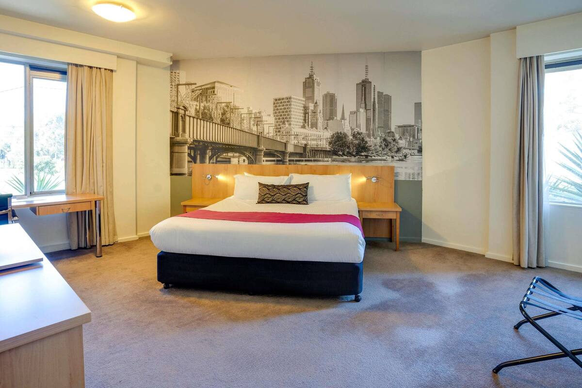 Junior-Suite, 1 King-Bett | 1 Schlafzimmer, hochwertige Bettwaren, Pillowtop-Betten, Minibar