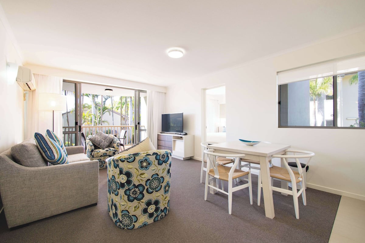 1 bedroom, iron/ironing board, cots/infant beds, free WiFi