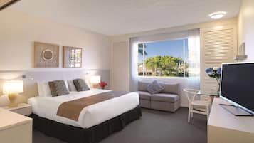 1 habitación, tabla de planchar con plancha, cunas y wifi gratis