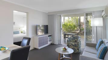 1 bedroom, iron/ironing board, cots/infant beds, free WiFi