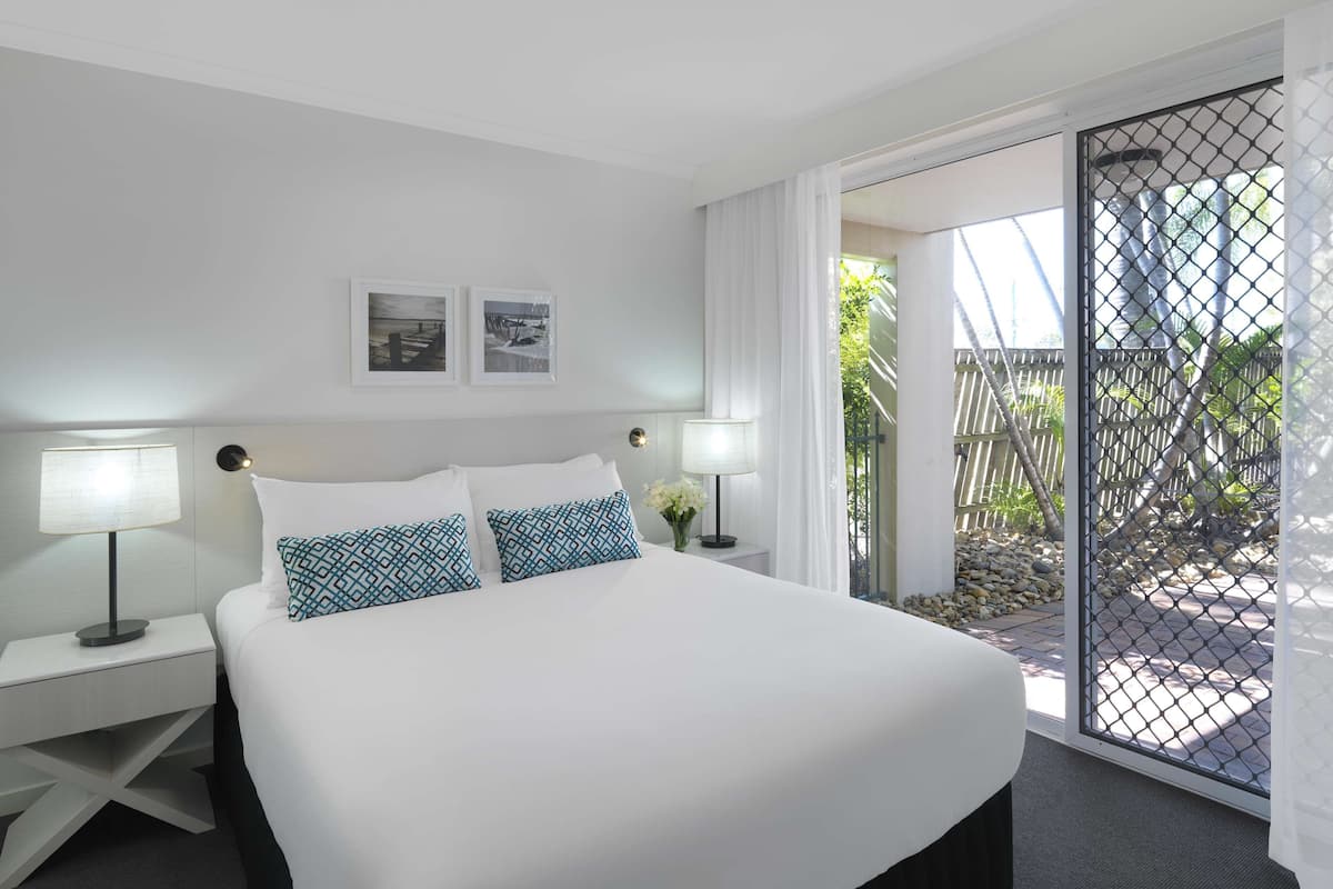 熨斗/熨衣板、搖籃/嬰兒床、免費無線上網、床單