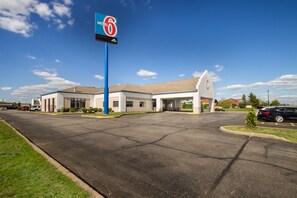 Exterior - Motel 6 Rothschild, WI (Rothschild)