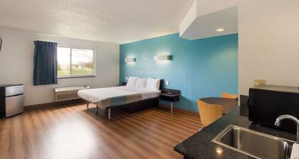 Motel 6 Rothschild, WI