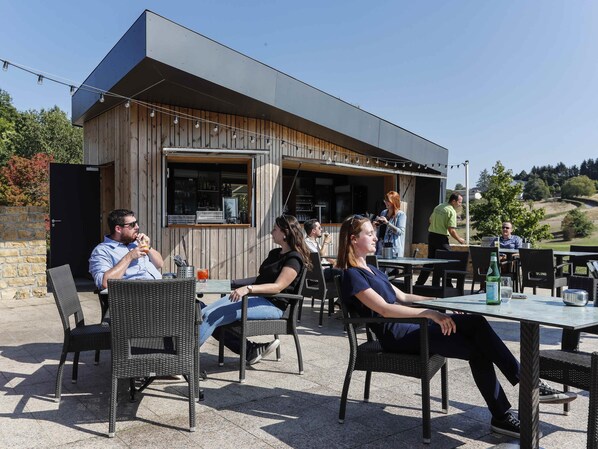 Bar (en la propiedad)