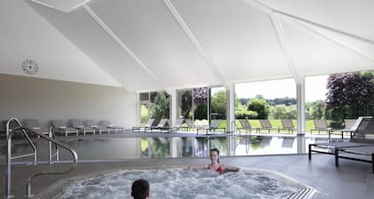 Hotel Mercure Luxembourg Kikuoka Golf & Spa