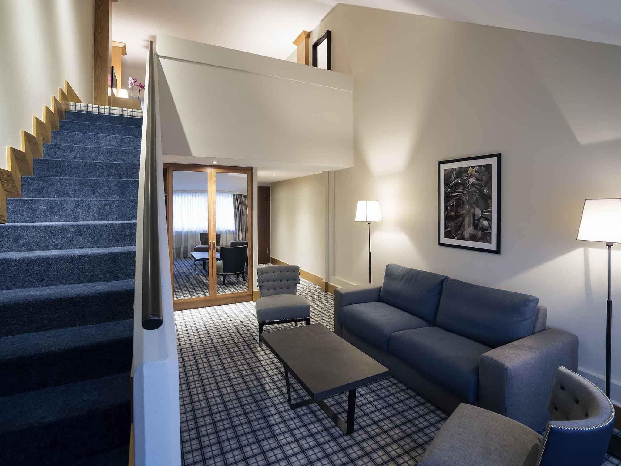 Chambre Double Supérieure, 1 lit double et 1 canapé-lit | Coffres-forts dans les chambres, bureau