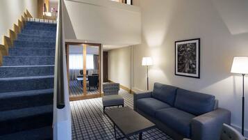 Chambre Double Supérieure, 1 lit double et 1 canapé-lit | Coffres-forts dans les chambres, bureau