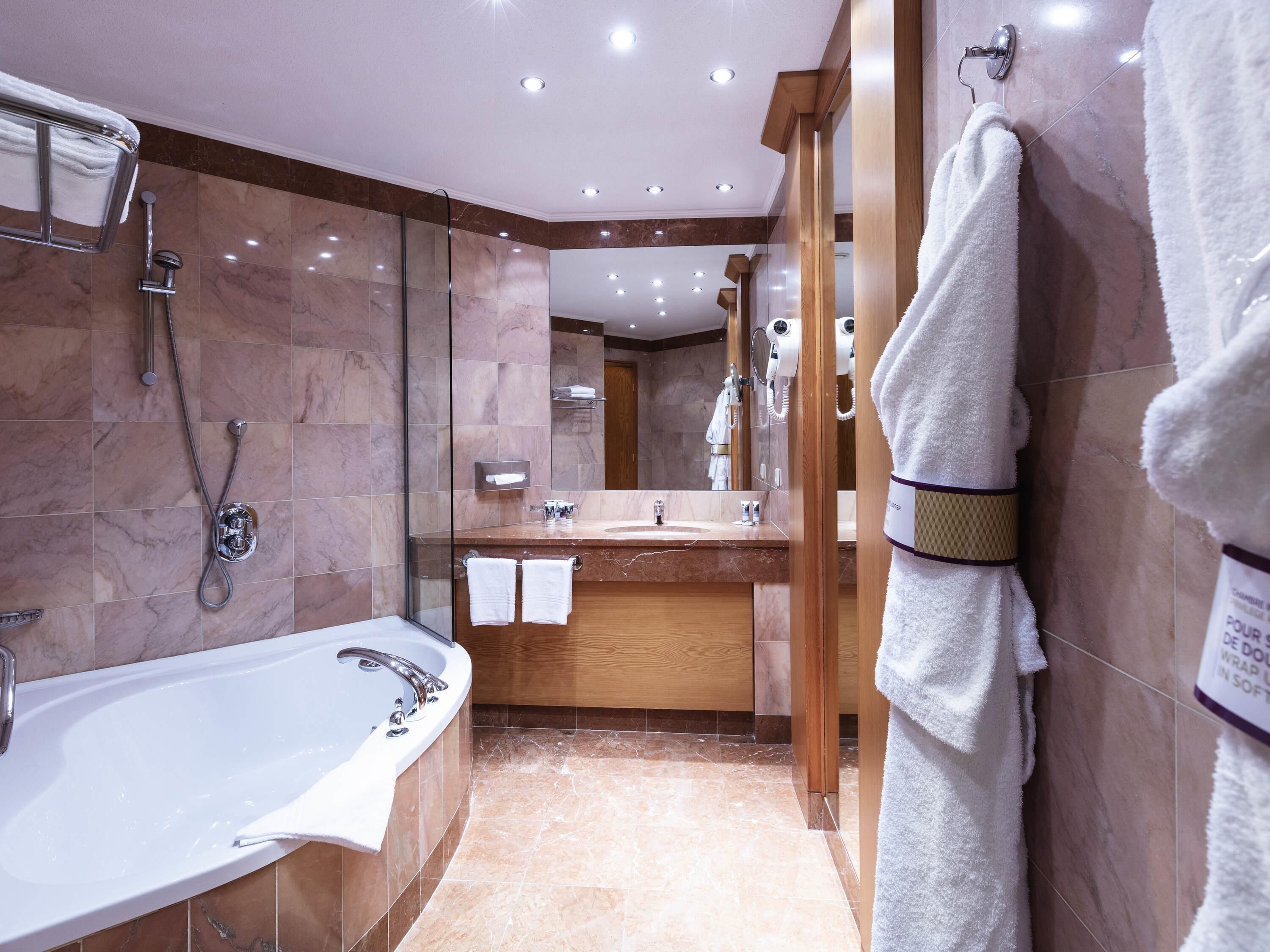 superior suite, 1 double bed with sofa bed | in-room safe, desk, laptop workspace, blackout curtains