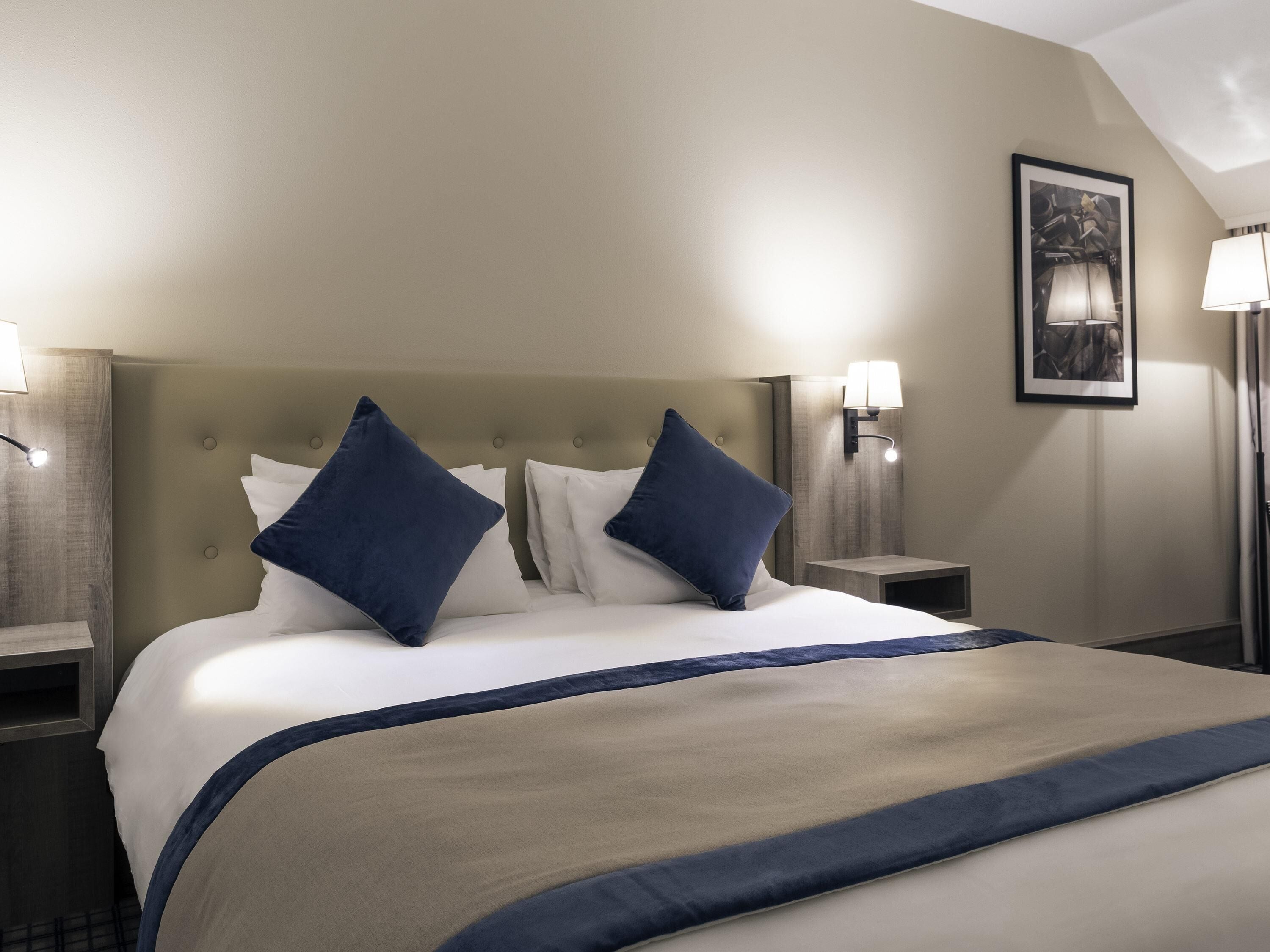 Chambre classique double | Coffre-fort, bureau, espace de travail pour ordinateurs portables