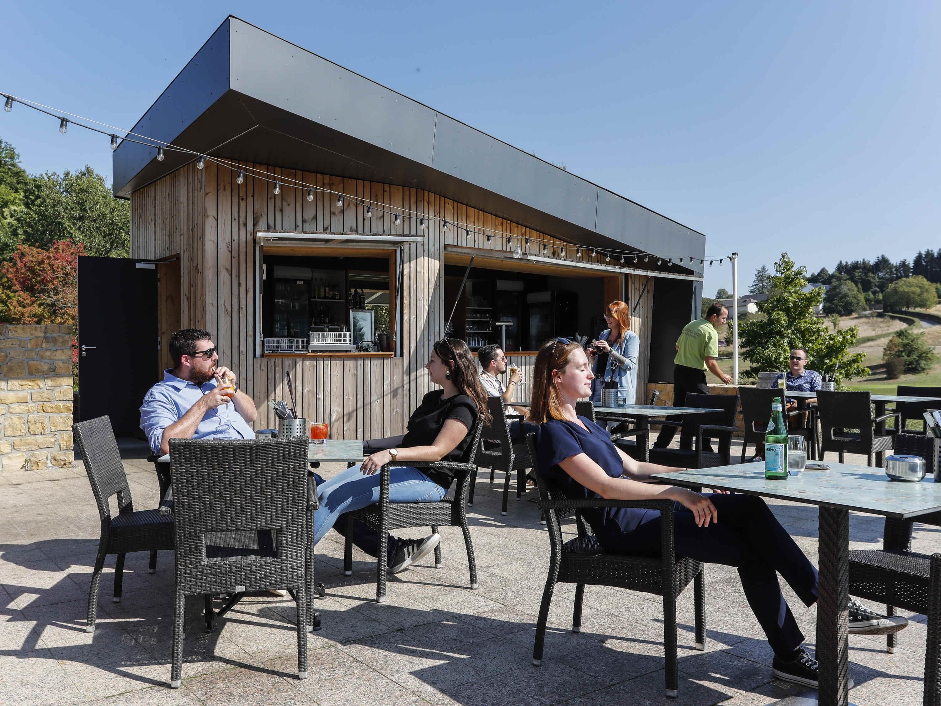 Bar (in der Unterkunft)