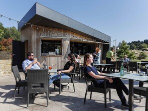 Bar (on property) - Hotel Mercure Luxembourg Kikuoka Golf & Spa (Lenningen)