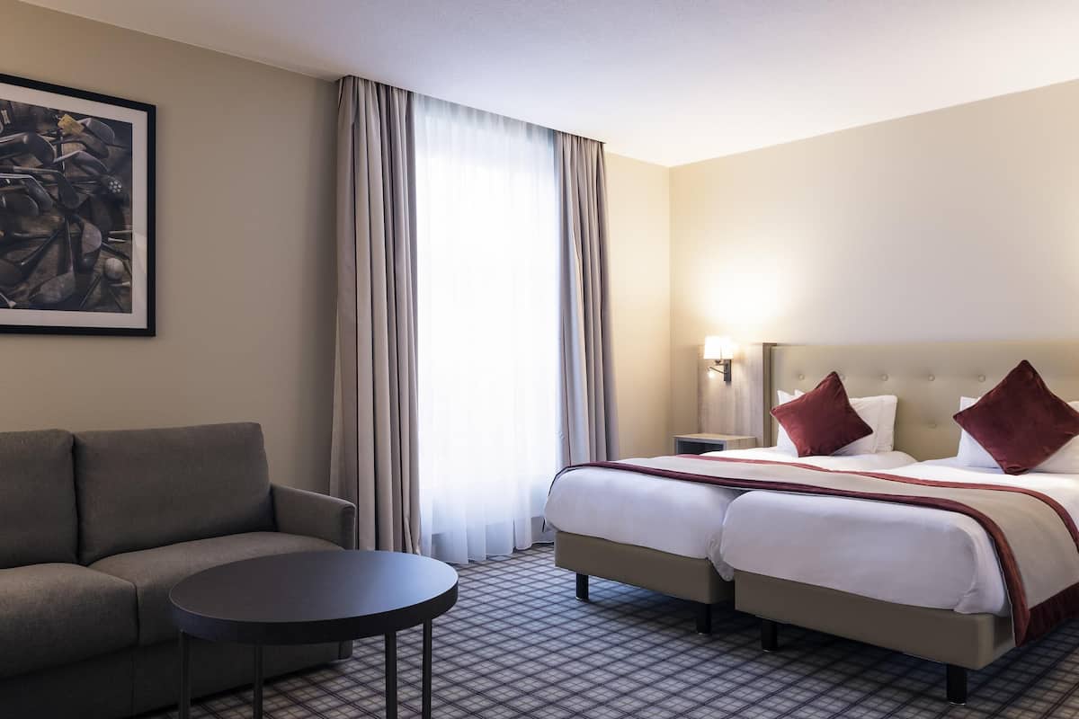 Coffres-forts dans les chambres, bureau