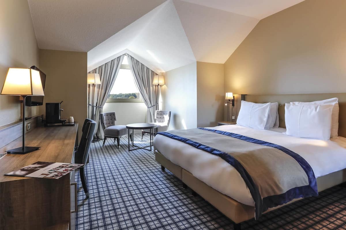 Deluxe Double Room, 1 Double Bed, Golf View | In-room safe, desk, laptop workspace, blackout drapes