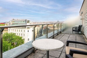 Dobbeltrom – superior, terrasse | Byutsikt