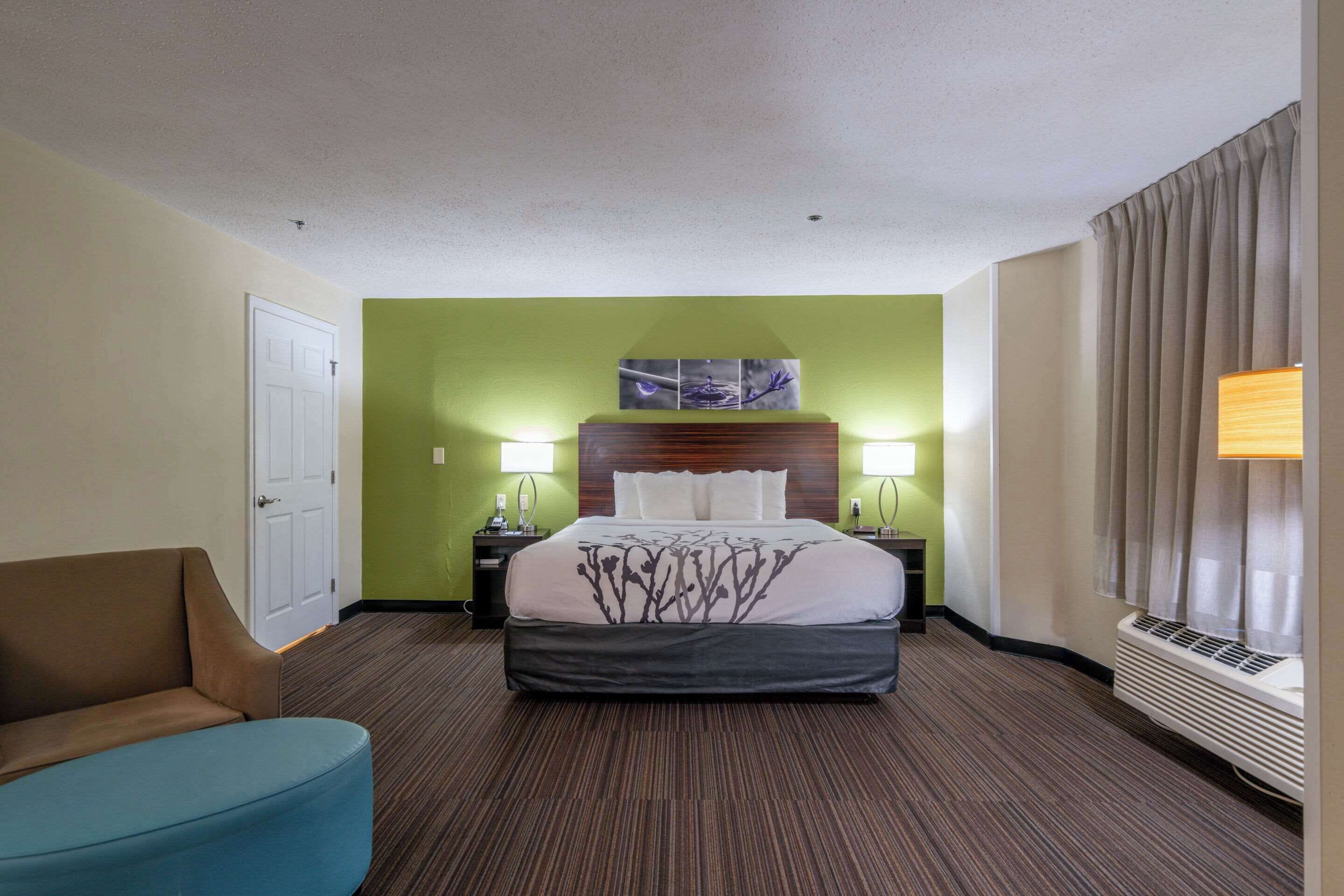 desk, iron/ironing board, rollaway beds, free wifi