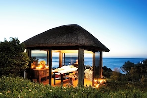 Couples treatment rooms, Turkish bath, body treatments, hydrotherapy