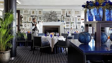 2 restaurants servant le petit déjeuner