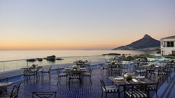 2 restaurants; breakfast, lunch, dinner, and brunch served