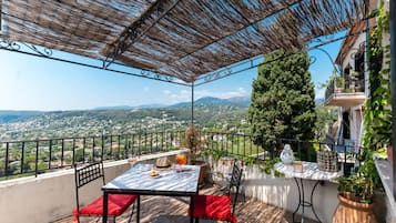 Suite panorámica, vistas al valle | Terraza o patio