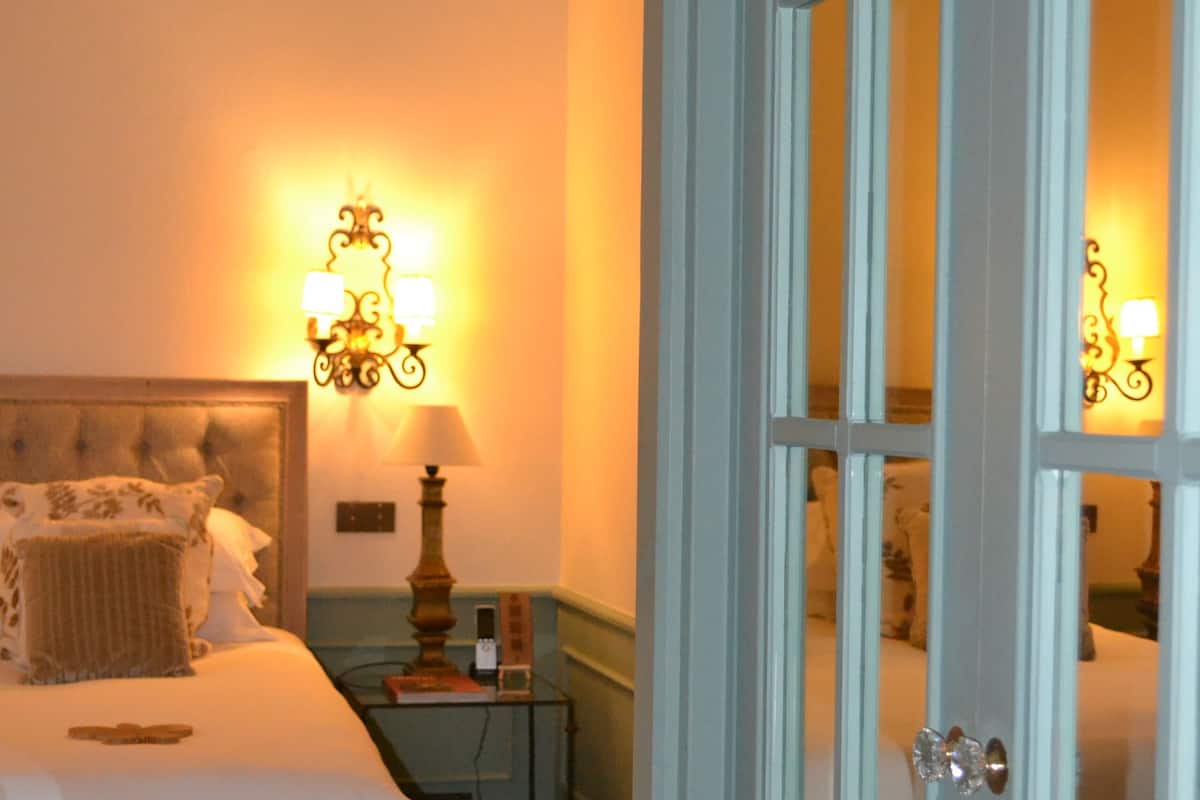 Deluxe-Zimmer | 1 Schlafzimmer, Minibar, Zimmersafe, Verdunkelungsvorhänge