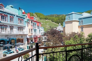 Deluxe Room, 1 King Bed with Sofa bed, Fireplace