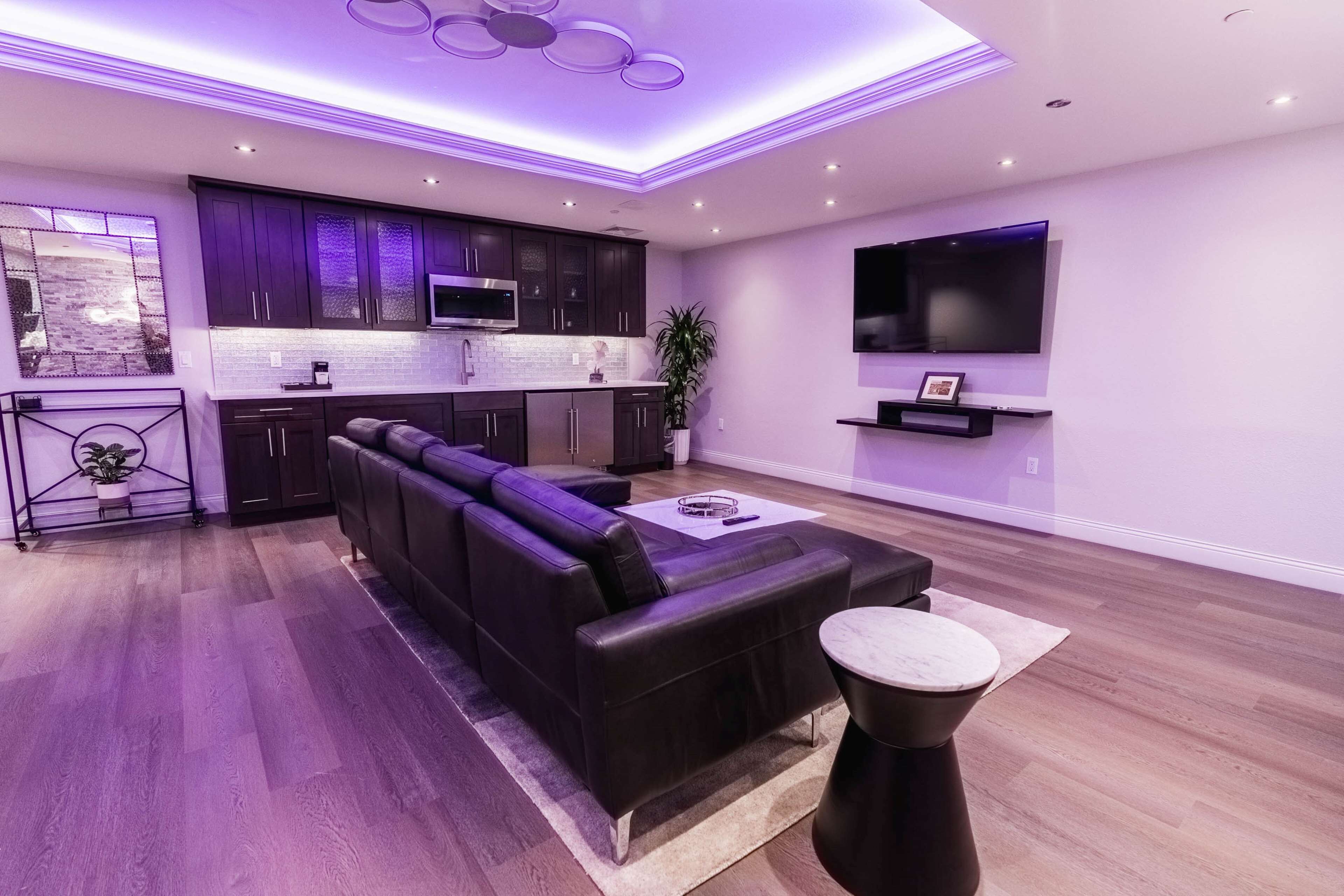 presidential suite, multiple beds | in-room safe, desk, blackout curtains, iron/ironing board