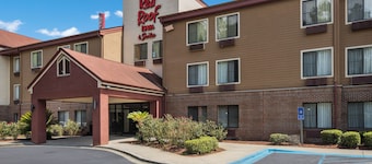 Red Roof Inn & Suites Savannah Airport