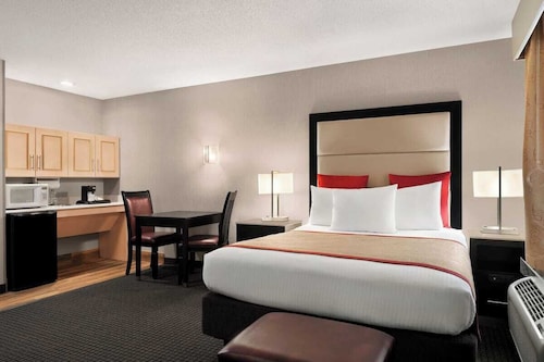Lancaster Suites    