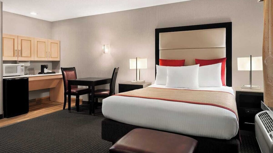 Lancaster Suites
