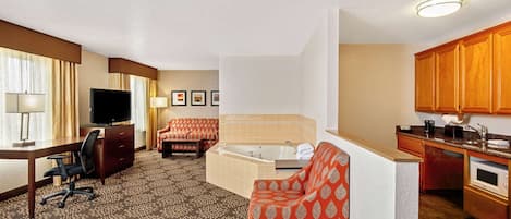 Deluxe Studio Suite, 1 King Bed, Accessible, Pool View (Mobility Accessible, Non-Smoking)