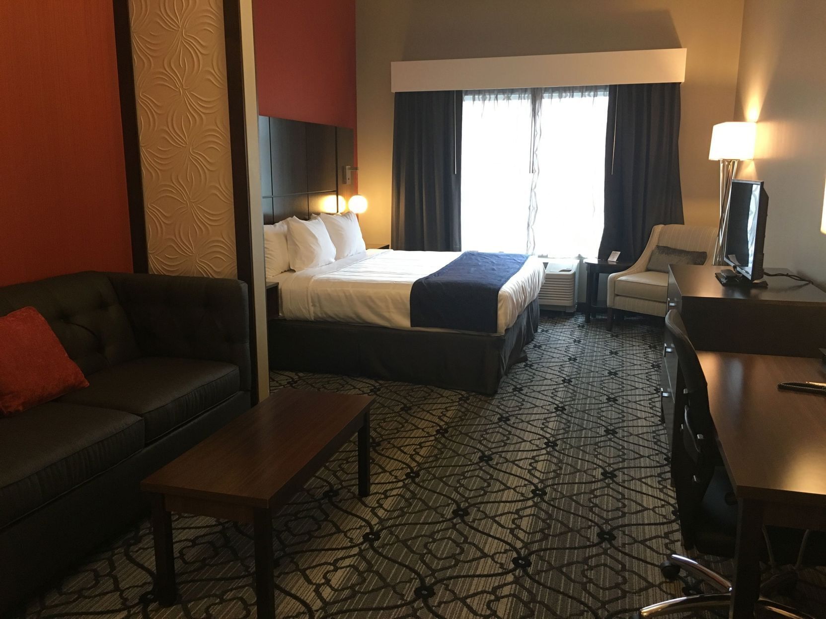 In-room safe, individually decorated, individually furnished, desk