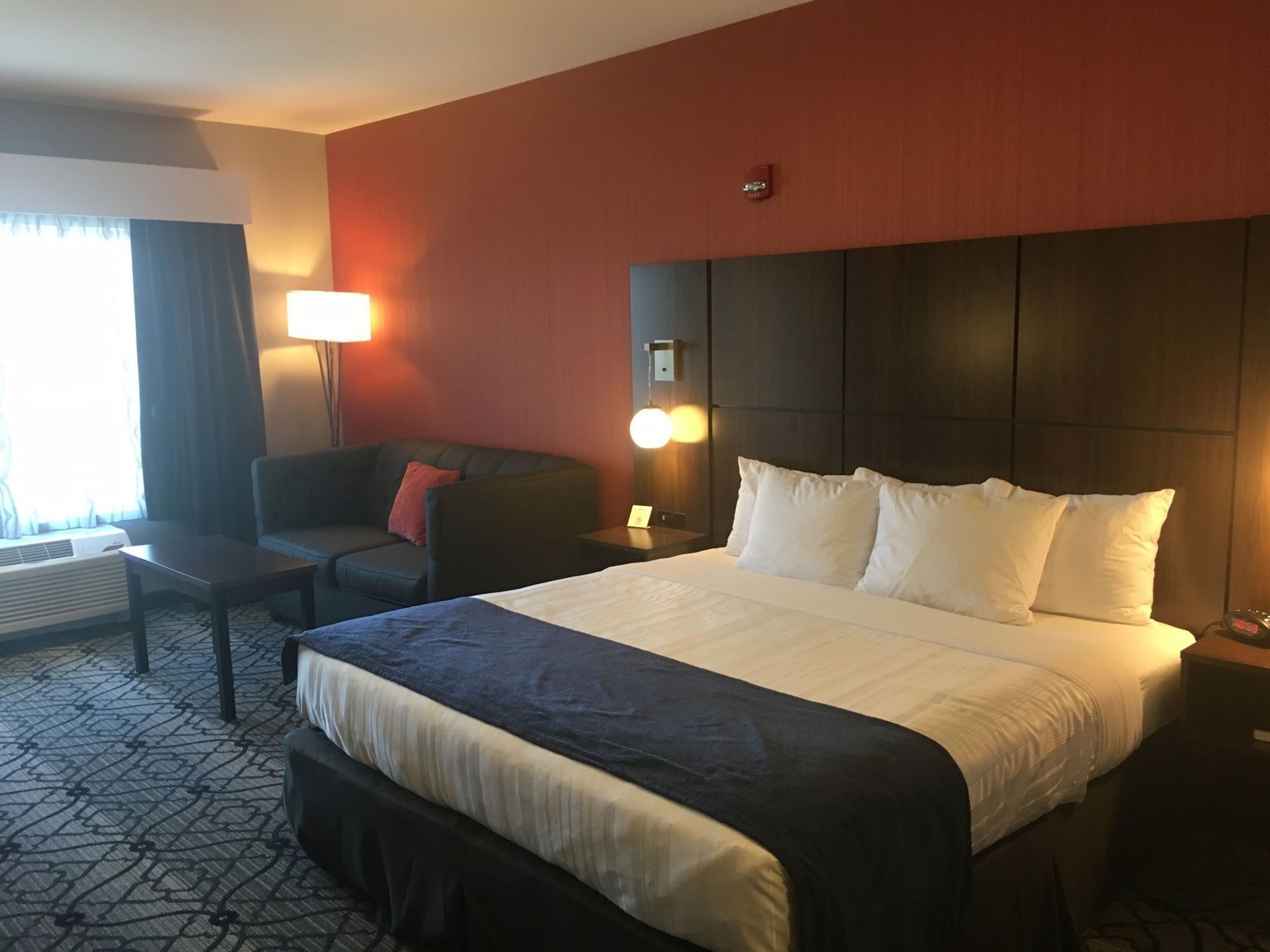 In-room safe, individually decorated, individually furnished, desk
