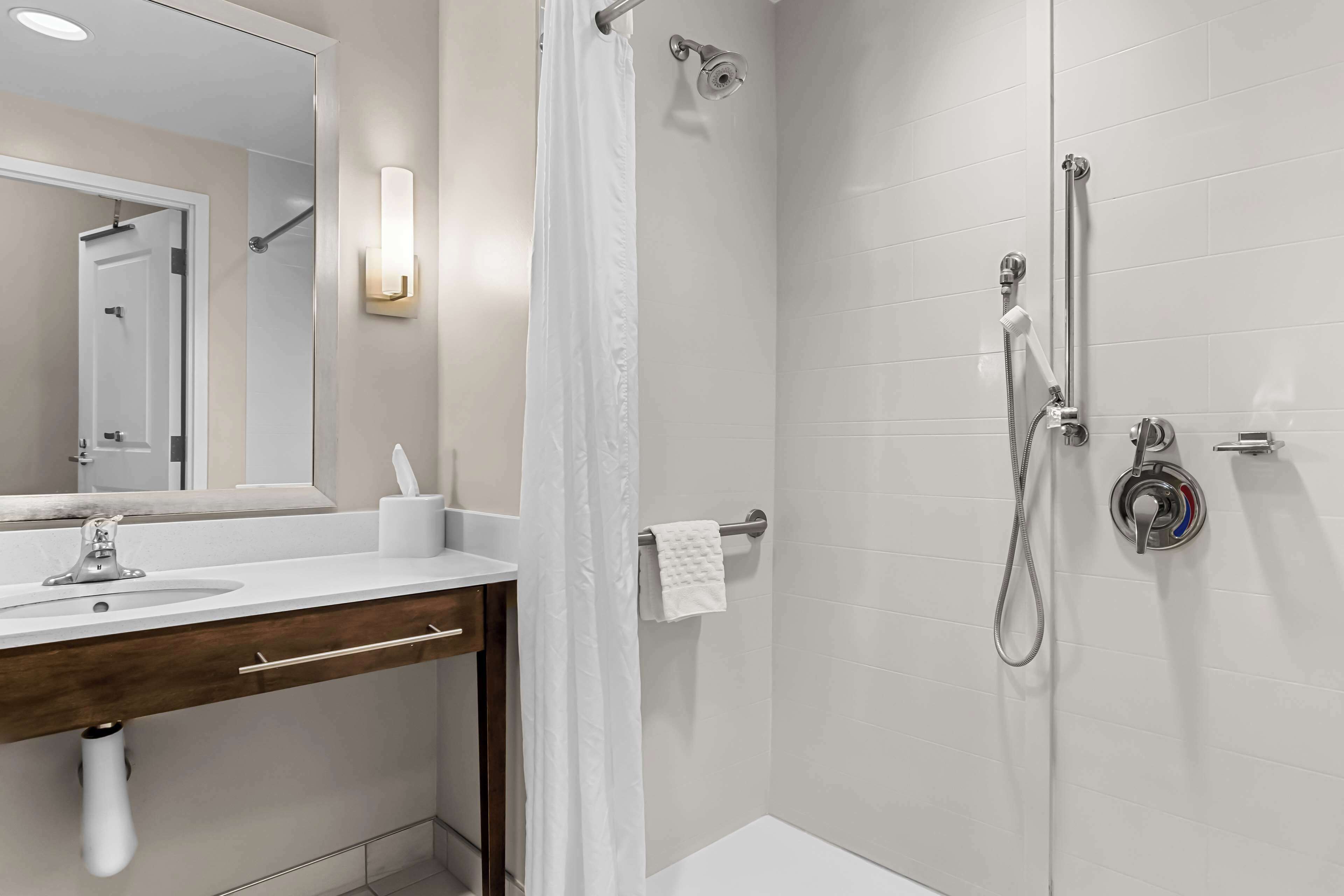 standard room, 1 king bed with sofa bed, accessible, non smoking (with sofabed) | bathroom | free toiletries, hair dryer, towels, soap