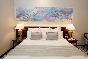 Club Deluxe King  | Minibar, in-room safe, desk, soundproofing