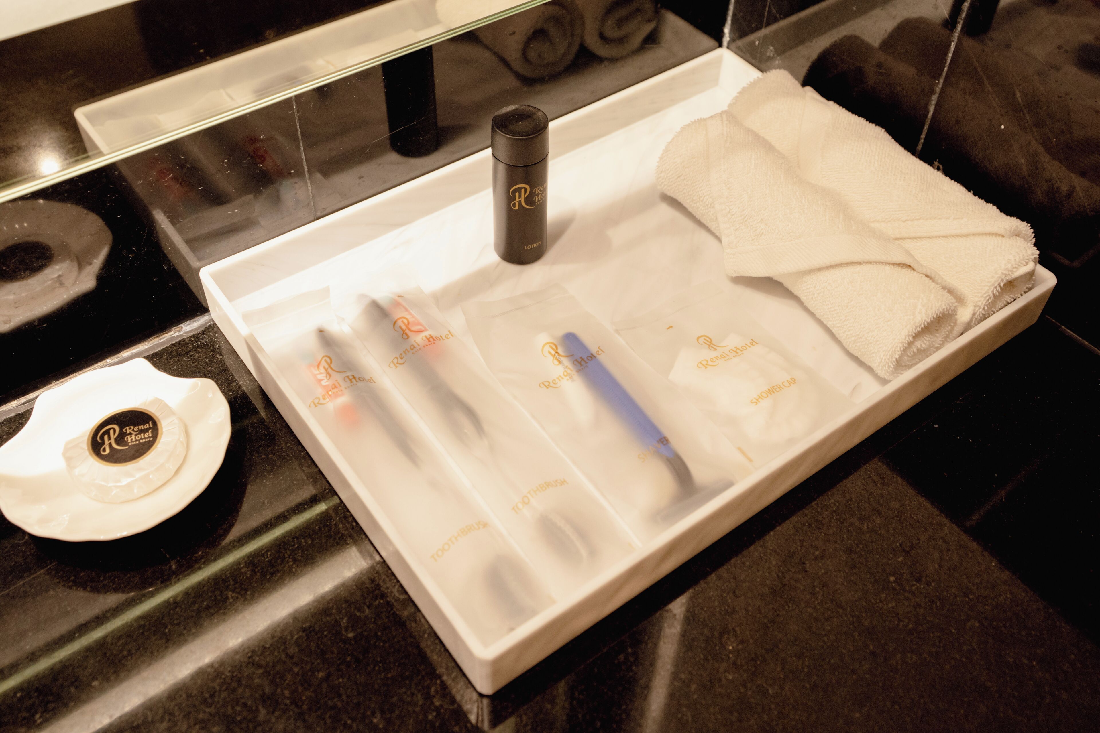 separate bathtub and shower, free toiletries, hair dryer, towels