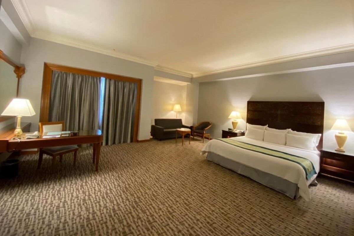 Minibar, in-room safe, desk, soundproofing