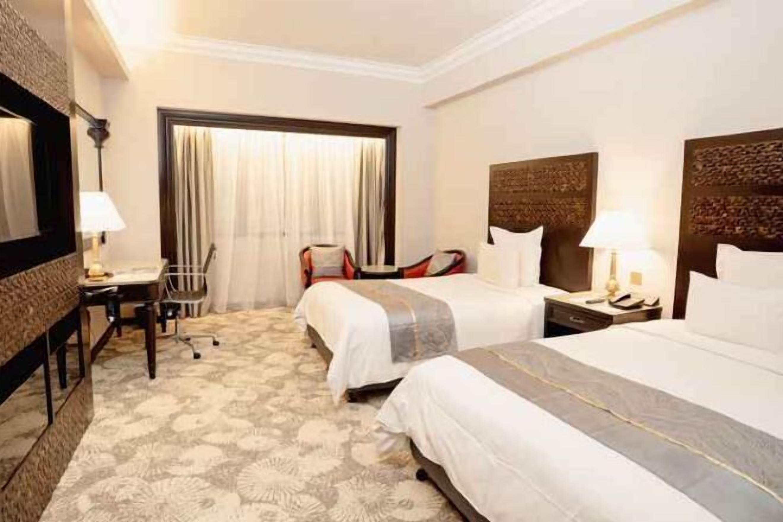 Minibar, in-room safe, desk, soundproofing