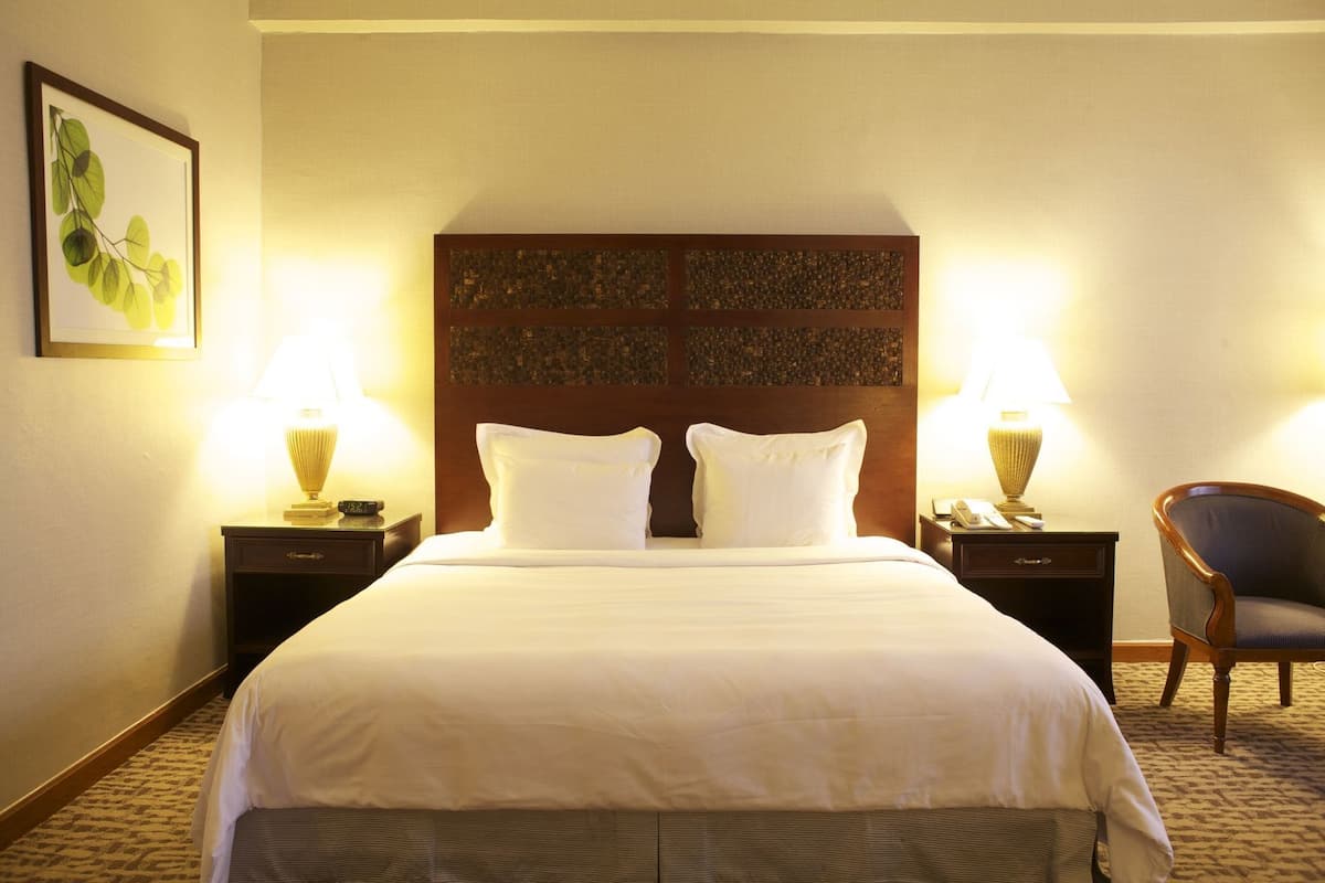Minibar, in-room safe, desk, soundproofing