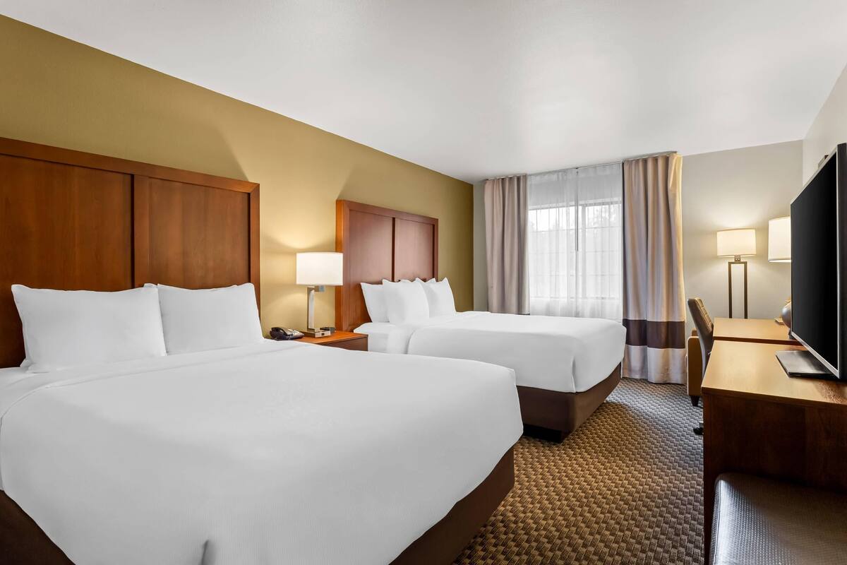 Standard Room, 2 Queen Beds, Non Smoking