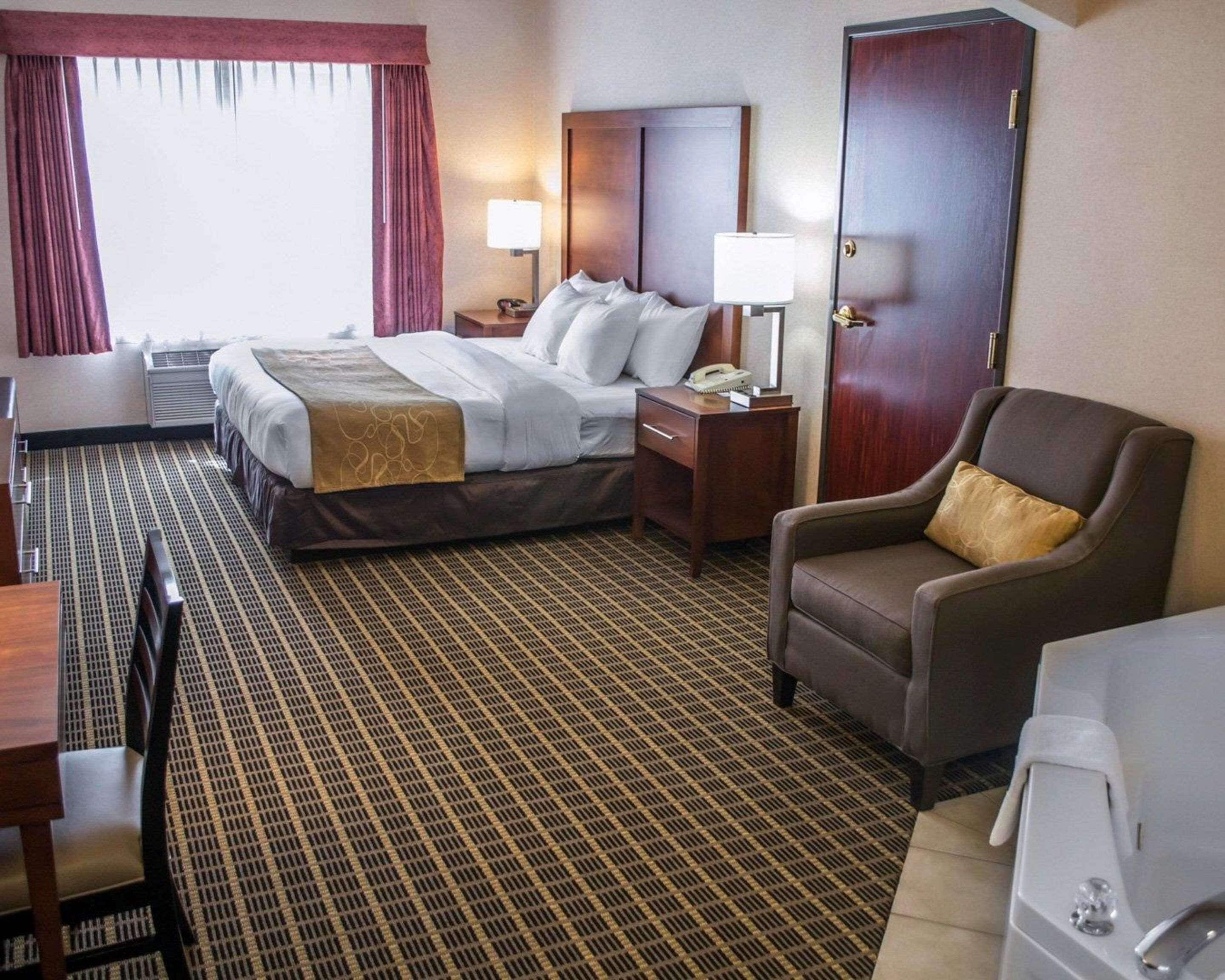 Photo - Comfort Suites Portland Southwest