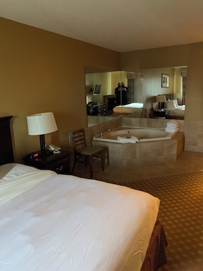 Room, 1 King Bed, Non Smoking | Premium bedding, in-room safe, desk, laptop workspace