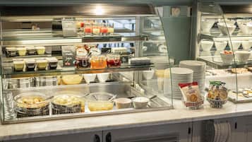Dagelijks ontbijtbuffet (EUR 23 per persoon)