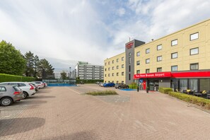 Self parking (EUR 19 per night)