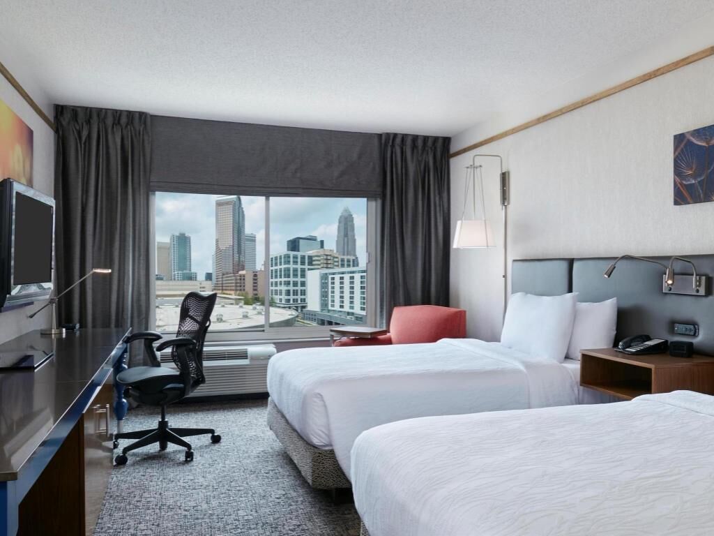 Ropa de cama de alta calidad y escritorio 