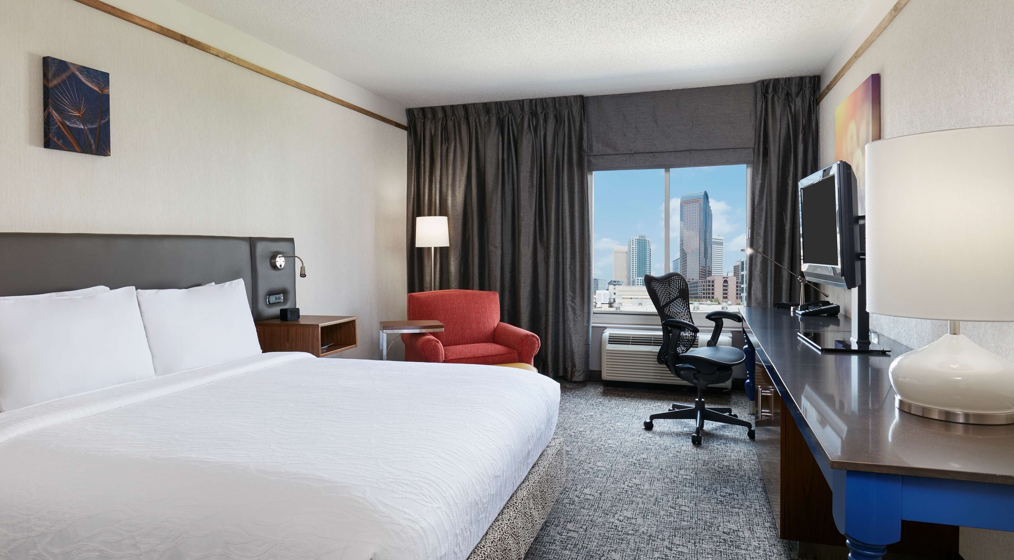 Ropa de cama de alta calidad y escritorio 